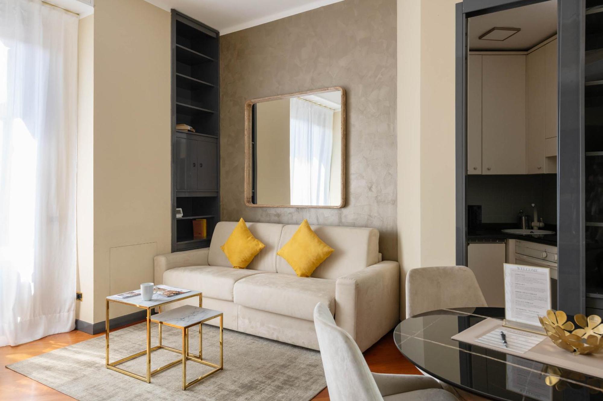 Heart Milan Apartments Duomo District Exterior photo